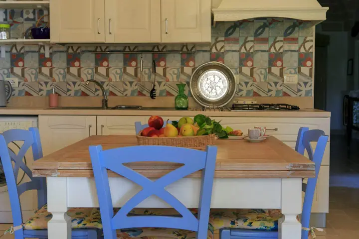 Cucina con maioliche